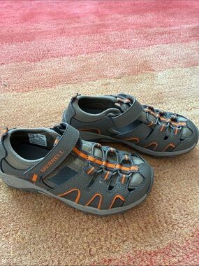 Merrell Kids Grey and Orange  Sandal, boy size 1, new